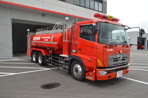 水槽車（10トン）の写真