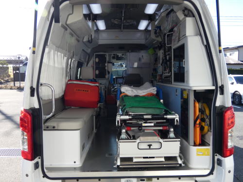 救急車(西部分署）の車内