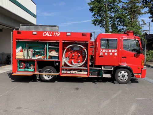 タンク車(西部分署）の側面