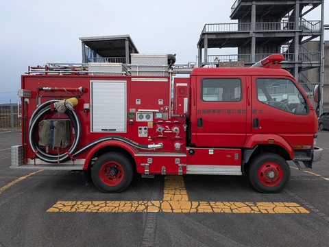 	非常用ポンプ１号車（遠田消防署）の側面