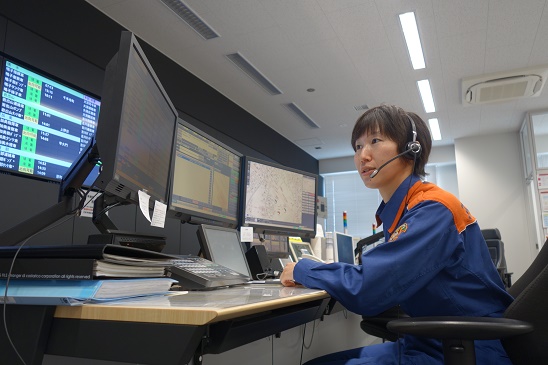  通信指令センターの写真