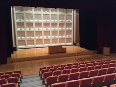 多目的ホール写真